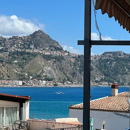 Baia Naxos Apartment Giardini Naxos